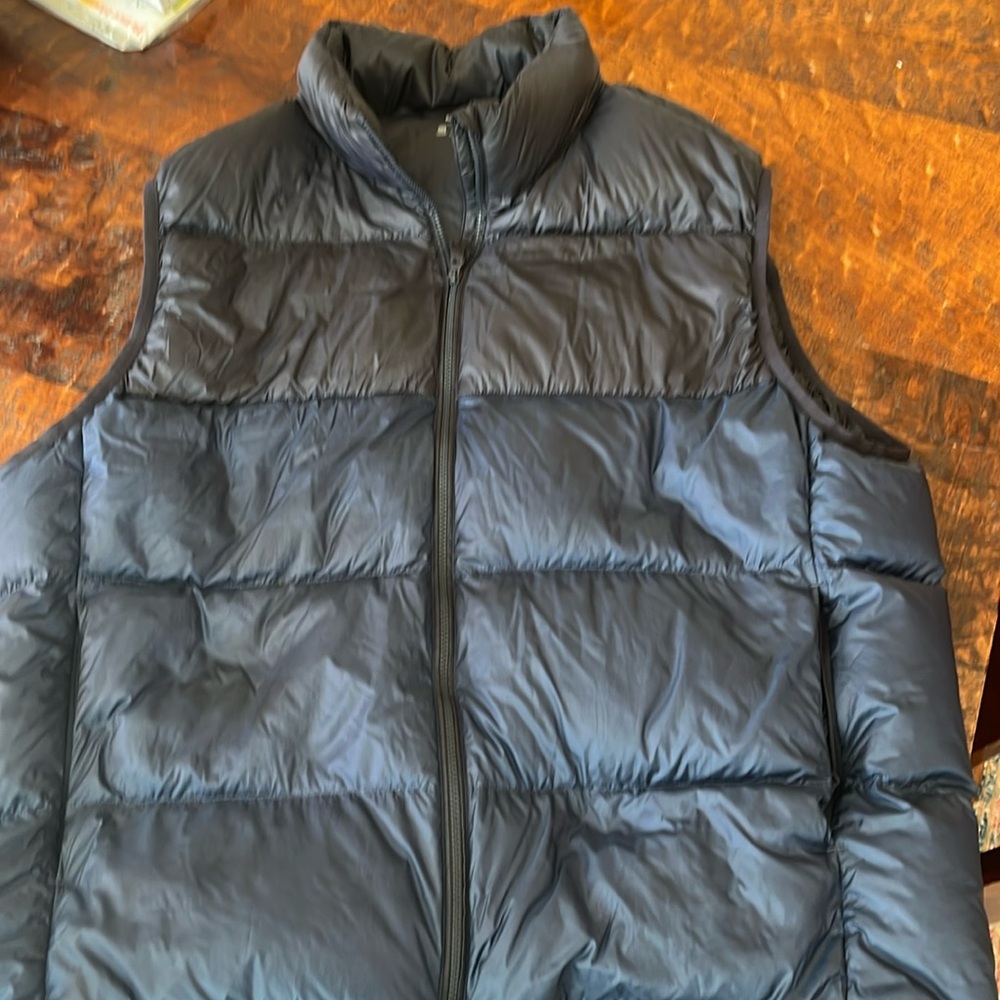 Uniqlo down vest